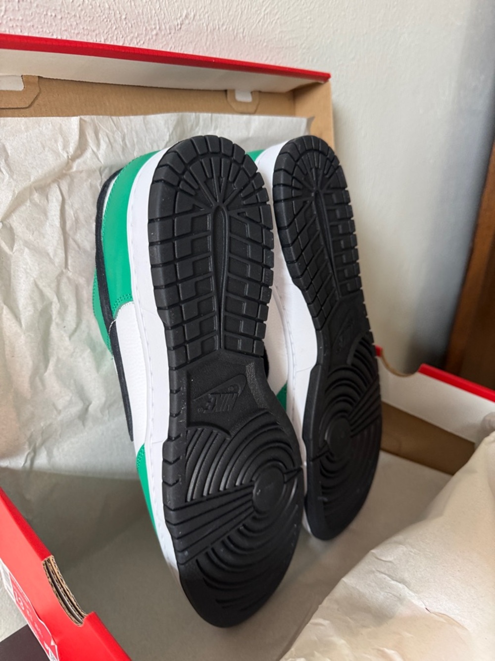 Nike Dunk Low Celtics Low-Top Sneakers in Green, White & Black - Picture 9 of 14